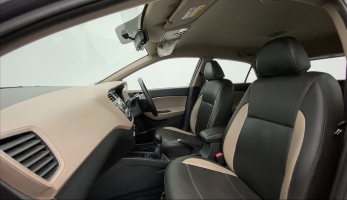 2016 Hyundai Elite i20 MAGNA 1.2, Petrol, Manual, 66,542 km, Right Side Front Door Cabin