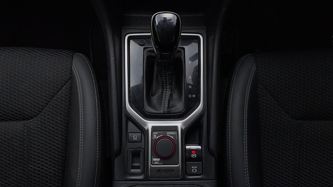 2018 Subaru Forester 2.5i Premium (awd), Automatic, 101609 km, Gear Lever 