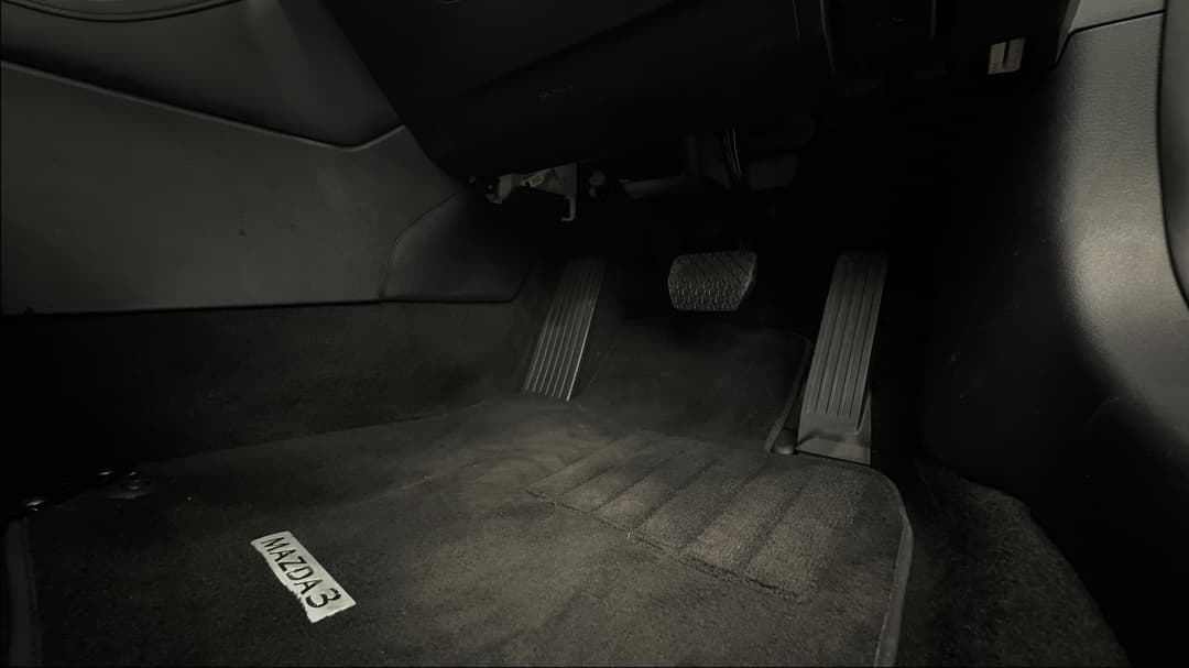 2019 Mazda 3 G25 Astina, Automatic, 46268 km, Pedals and Footmat