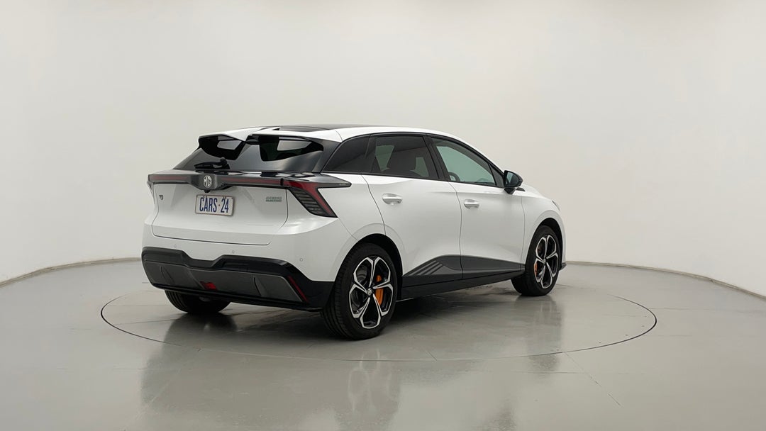 Right Back Diagonal (45- Degree) View