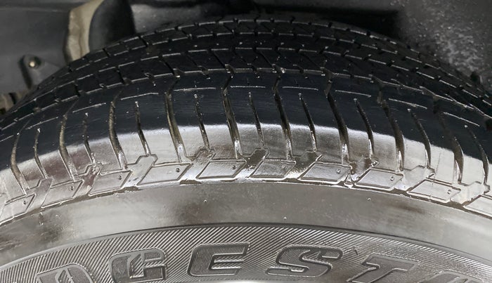 2018 Mahindra XUV500 W9, Diesel, Manual, 47,899 km, Right Rear Tyre Tread