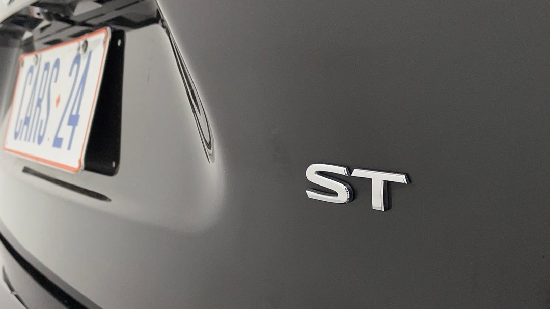 Badge (Boot Right Side)