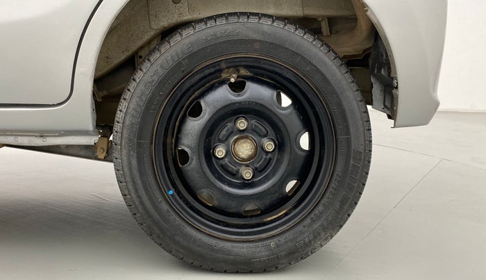 2016 Maruti Alto K10 VXI P, Petrol, Manual, 40,181 km, Left Rear Wheel