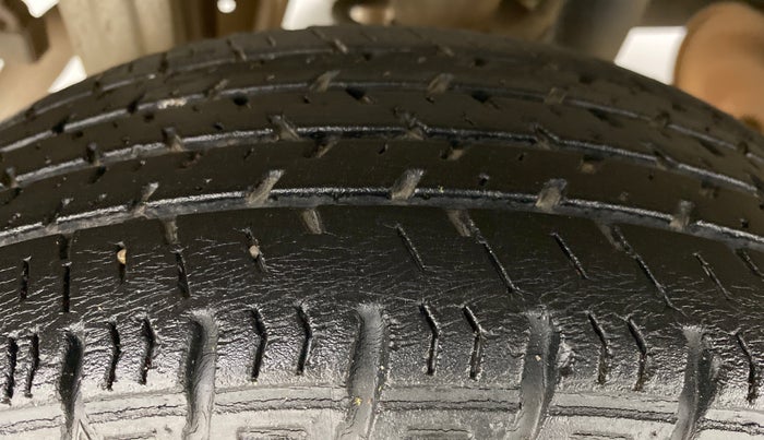 2016 Maruti Alto K10 VXI P, Petrol, Manual, 40,181 km, Right Rear Tyre Tread