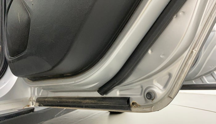 2018 Honda WR-V 1.5L I-DTEC S MT, Diesel, Manual, 51,837 km, Right rear door - Slightly rusted