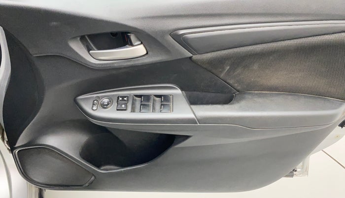 2018 Honda WR-V 1.5L I-DTEC S MT, Diesel, Manual, 51,837 km, Driver Side Door Panels Control