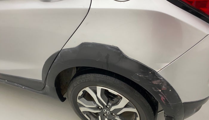 2018 Honda WR-V 1.5L I-DTEC S MT, Diesel, Manual, 51,837 km, Left quarter panel - Cladding has minor damage