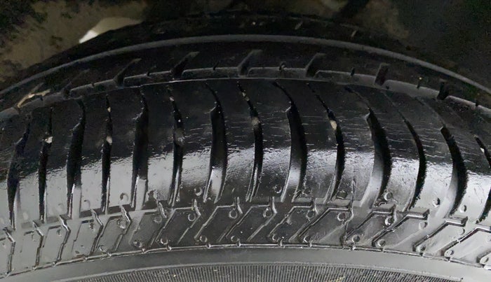 2015 Ford Ecosport 1.5 TREND TI VCT, Petrol, Manual, 61,572 km, Right Rear Tyre Tread