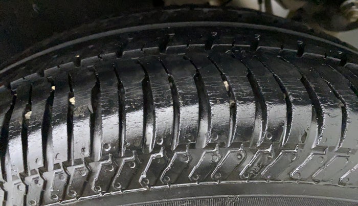 2015 Ford Ecosport 1.5 TREND TI VCT, Petrol, Manual, 61,572 km, Left Rear Tyre Tread