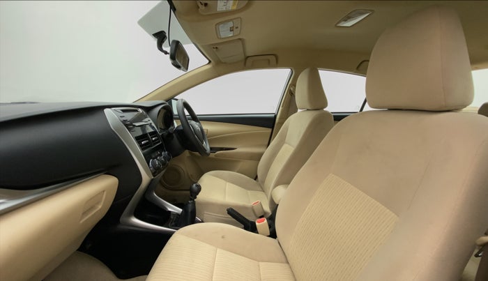 2018 Toyota YARIS J MT, Petrol, Manual, 16,251 km, Right Side Front Door Cabin