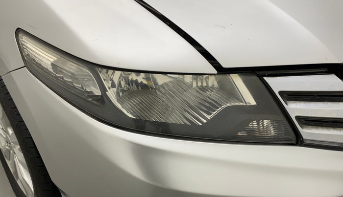 2013 Honda City 1.5L I-VTEC V MT SUNROOF, Petrol, Manual, 1,24,116 km, Right headlight - Minor scratches
