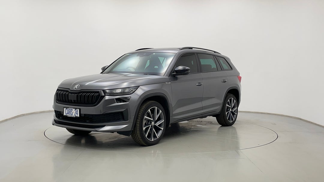 Left Front Diagonal (45- Degree) View