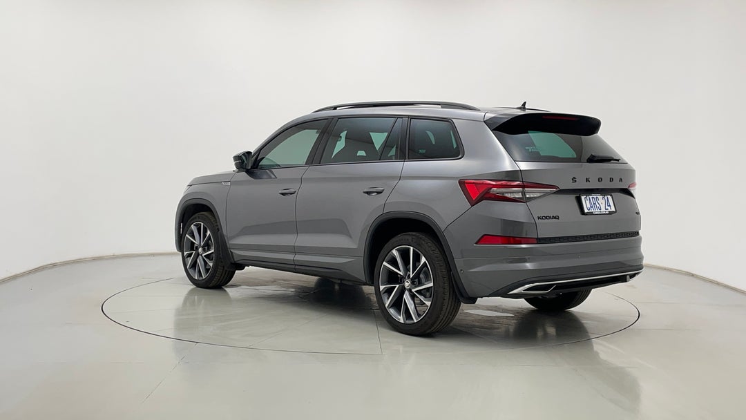 Left Back Diagonal (45- Degree) View