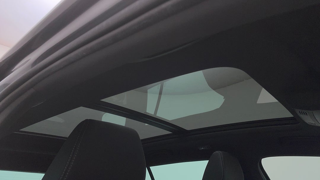 Interior Sunroof/Moonroof