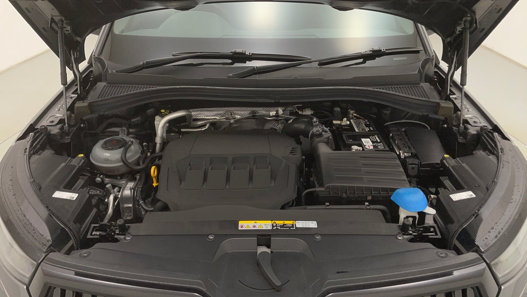 Open Bonnet (Engine)