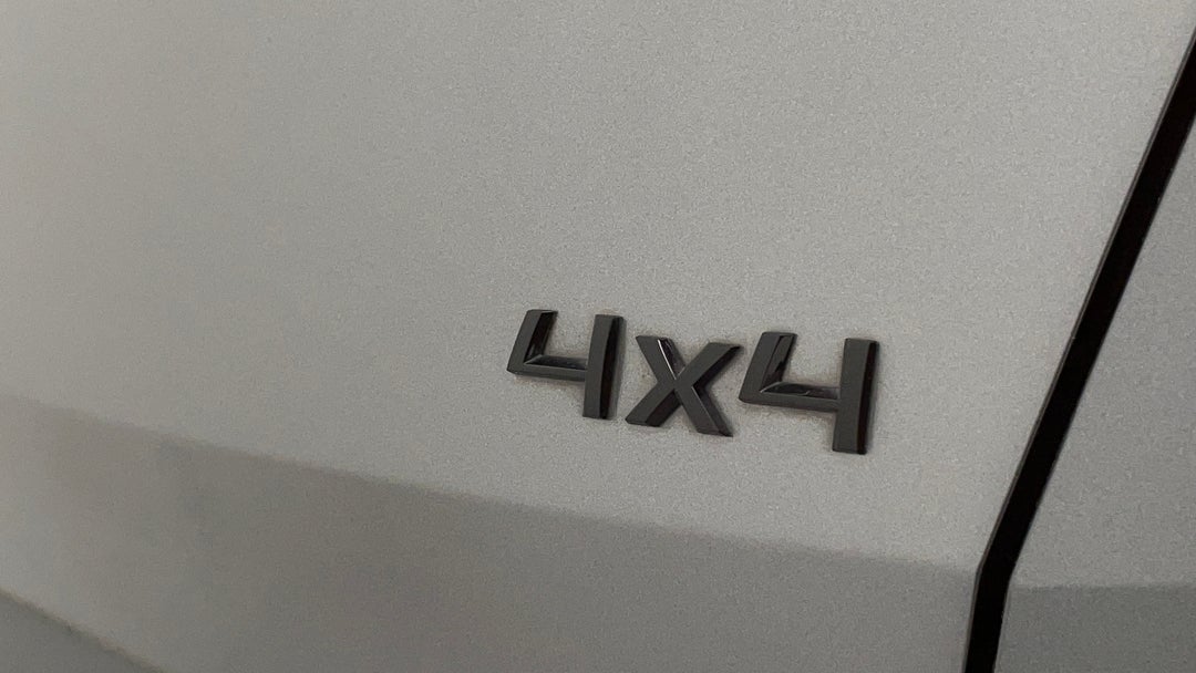 Badge (Boot Right Side)