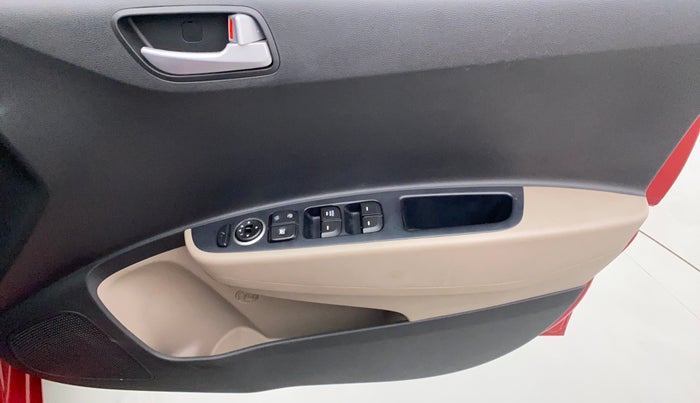 2017 Hyundai Grand i10 SPORTZ (O) 1.2 AT VTVT, Petrol, Automatic, 29,962 km, Driver Side Door Panels Control