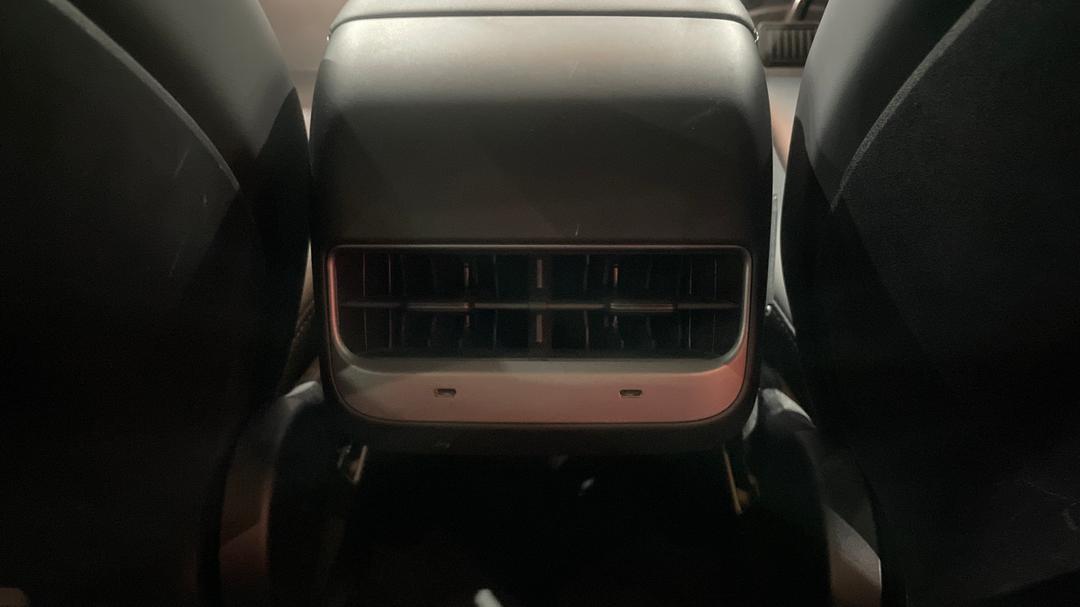 2023 Tesla Model Y Long Range, Automatic, 53446 km, Rear A/C Vent