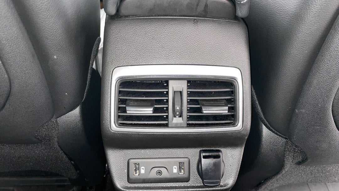 Rear A/C Vent