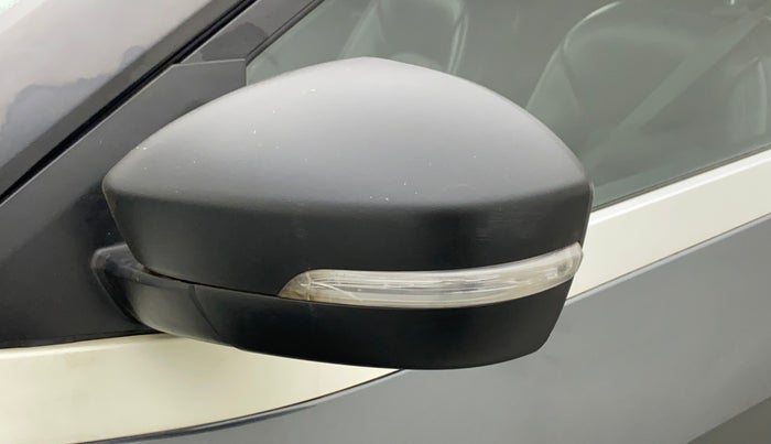 2022 Tata NEXON XM PLUS SUNROOF PETROL, Petrol, Manual, 22,251 km, Left rear-view mirror - Indicator light has minor damage