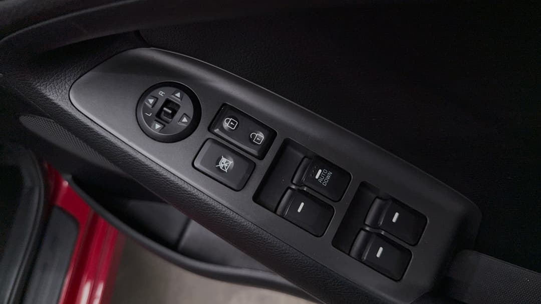2018 Kia Cerato Sport, Automatic, 114489 km, Drivers Side Door Panel Controls