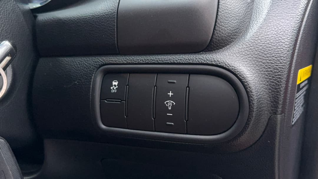 2018 Kia Cerato Sport, Automatic, 114489 km, Utility Switches/Buttons