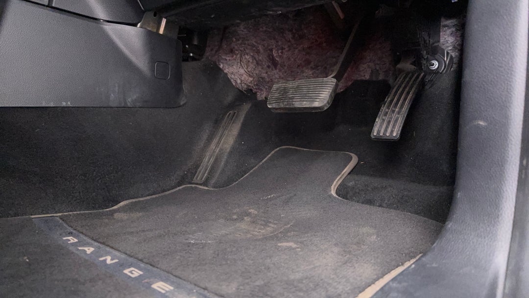 2023 Ford Ranger Sport 3.0 (4x4), Automatic, 40596 km, Pedals and Footmat