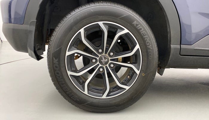 2020 Hyundai VENUE S MT 1.2 KAPPA, Petrol, Manual, 10,568 km, Right Rear Wheel