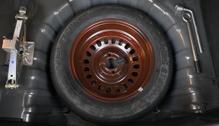2021 Nissan MAGNITE XV MT PETROL, Petrol, Manual, 16,578 km, Spare Tyre