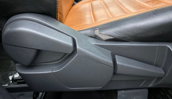 2021 Nissan MAGNITE XV MT PETROL, Petrol, Manual, 16,578 km, Driver Side Adjustment Panel