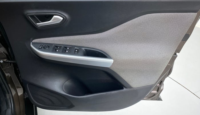 2021 Nissan MAGNITE XV MT PETROL, Petrol, Manual, 16,578 km, Driver Side Door Panels Control