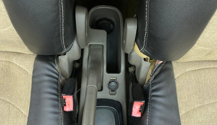 2011 Hyundai i10 MAGNA 1.2 KAPPA2, Petrol, Manual, 63,857 km, Driver Side Adjustment Panel