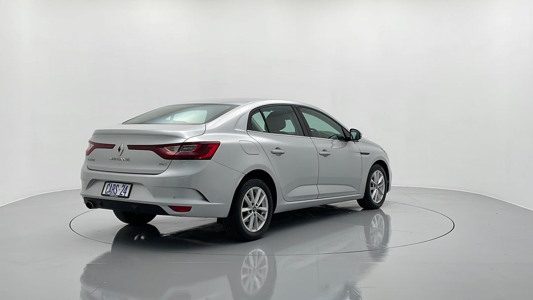 Right Back Diagonal (45- Degree) View