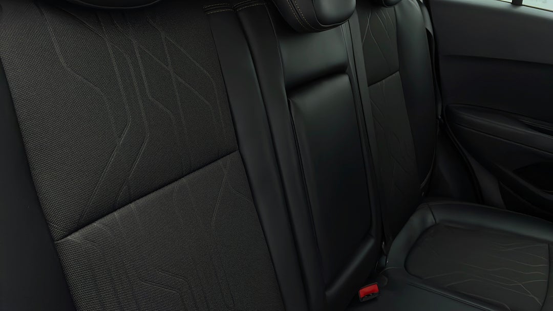 2019 Holden Trax Lt, Automatic, 43928 km, Right Side Rear Door Cabin View