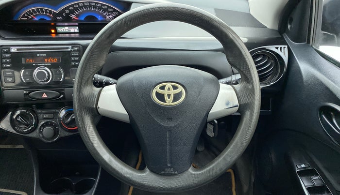 2015 Toyota Etios CROSS G, Petrol, Manual, 30,243 km, Steering Wheel Close Up