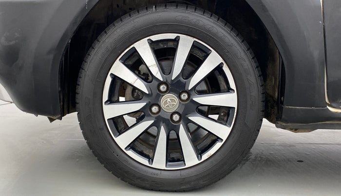 2015 Toyota Etios CROSS G, Petrol, Manual, 30,243 km, Left Front Wheel