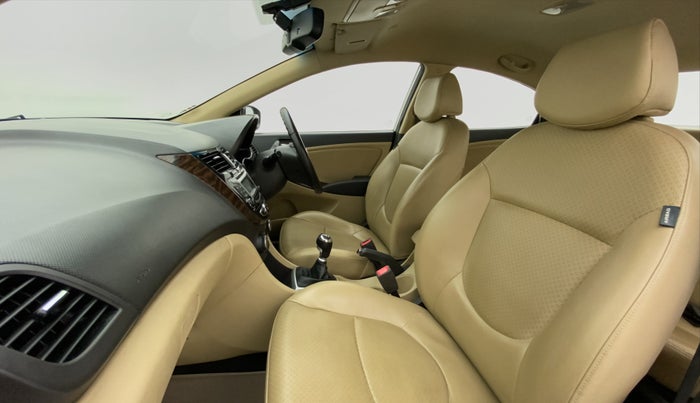 2014 Hyundai Verna FLUIDIC 1.6 SX CRDI OPT, Diesel, Manual, 62,347 km, Right Side Front Door Cabin