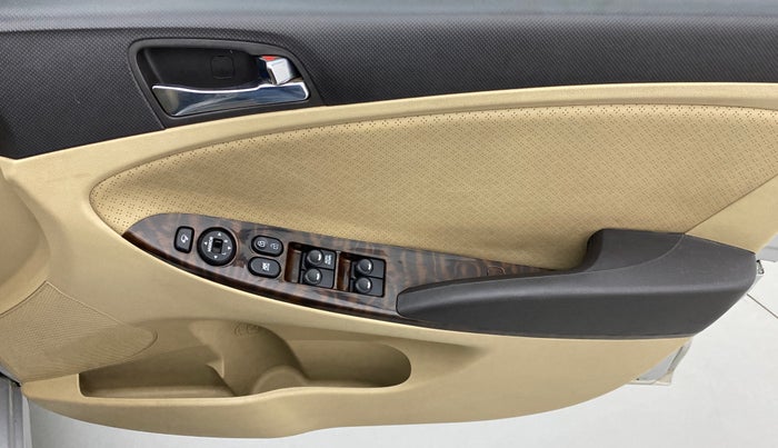 2014 Hyundai Verna FLUIDIC 1.6 SX CRDI OPT, Diesel, Manual, 62,347 km, Driver Side Door Panels Control
