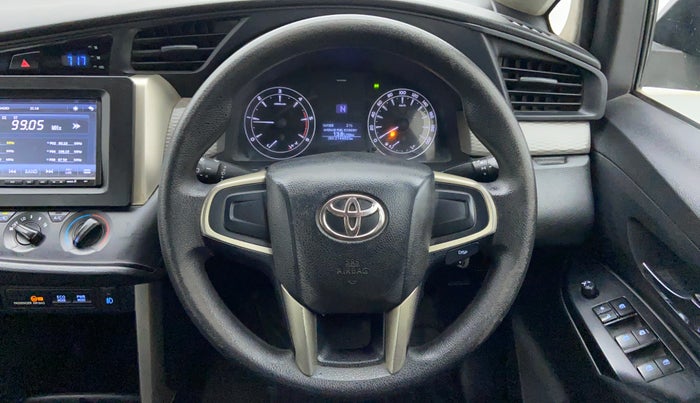 2016 Toyota Innova Crysta 2.8 GX AT 8 STR, Diesel, Automatic, 2,15,116 km, Steering Wheel Close Up