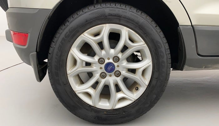 2016 Ford Ecosport TITANIUM+ 1.0L ECOBOOST, CNG, Manual, 67,478 km, Right Rear Wheel