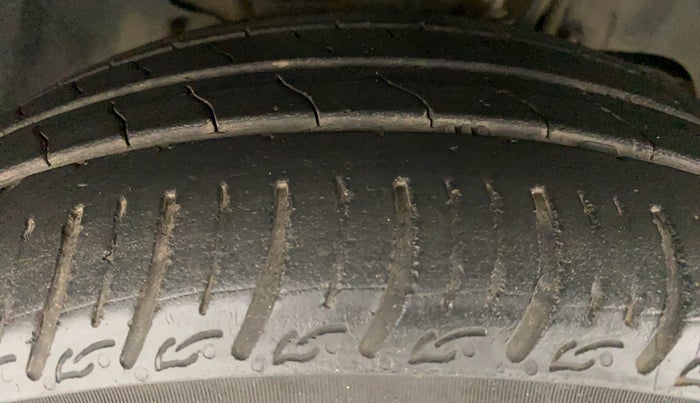 2019 Tata TIGOR XM (O) PETROL, Petrol, Manual, 29,333 km, Right Front Tyre Tread
