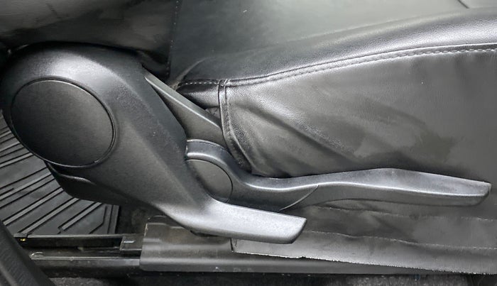 2019 Maruti Swift ZXI, Petrol, Manual, 18,682 km, Driver Side Adjustment Panel