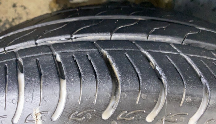 2018 Maruti IGNIS ZETA 1.2 K12, Petrol, Manual, 54,521 km, Right Front Tyre Tread