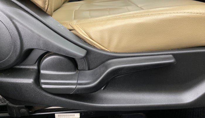 2021 Honda Amaze 1.2 SMT I VTEC, Petrol, Manual, 31,142 km, Driver Side Adjustment Panel