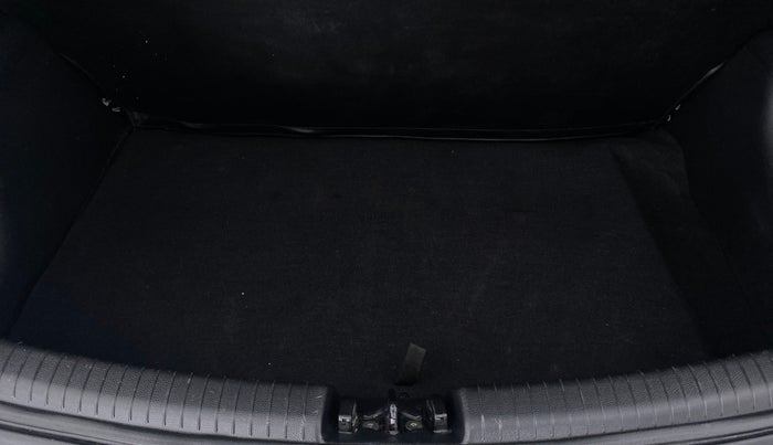 2015 Hyundai Grand i10 MAGNA 1.2 VTVT, Petrol, Manual, 62,335 km, Boot Inside