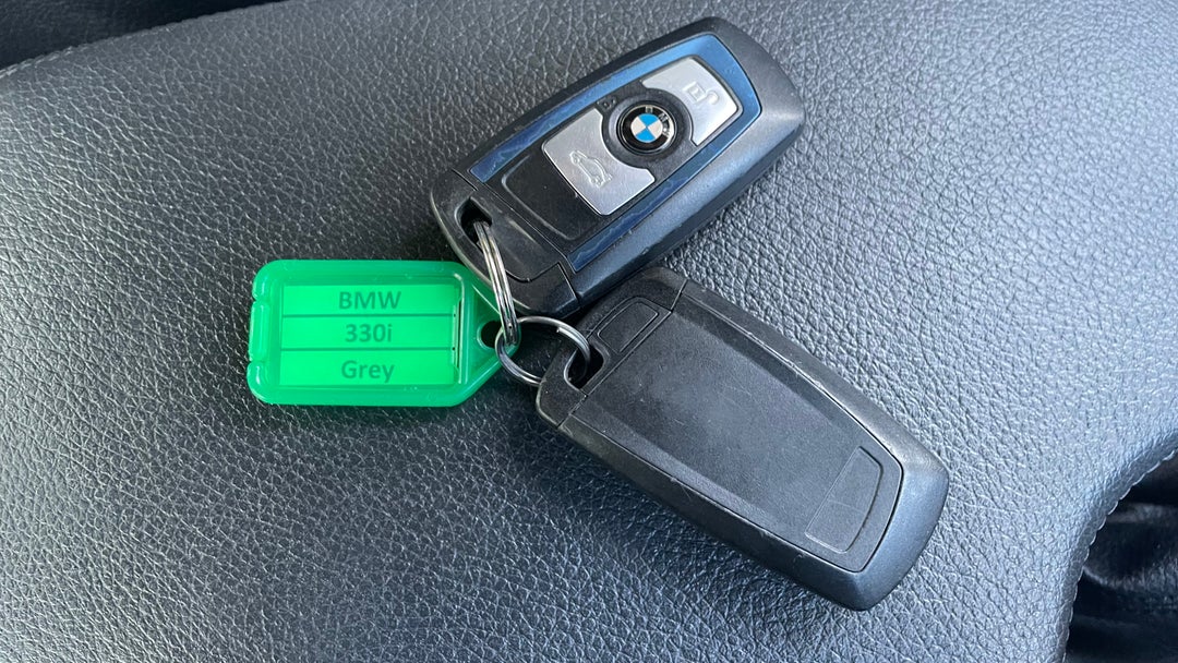 2018 BMW 3 30i M Sport, Automatic, 101851 km, Key Close-up