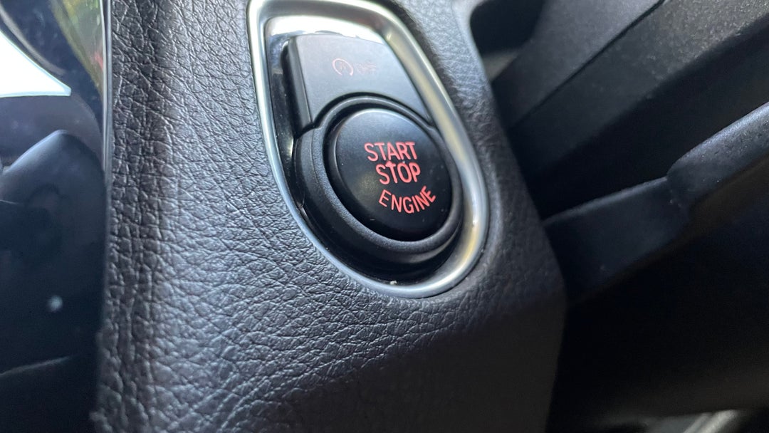 2018 BMW 3 30i M Sport, Automatic, 101851 km, Keyless / Button Start