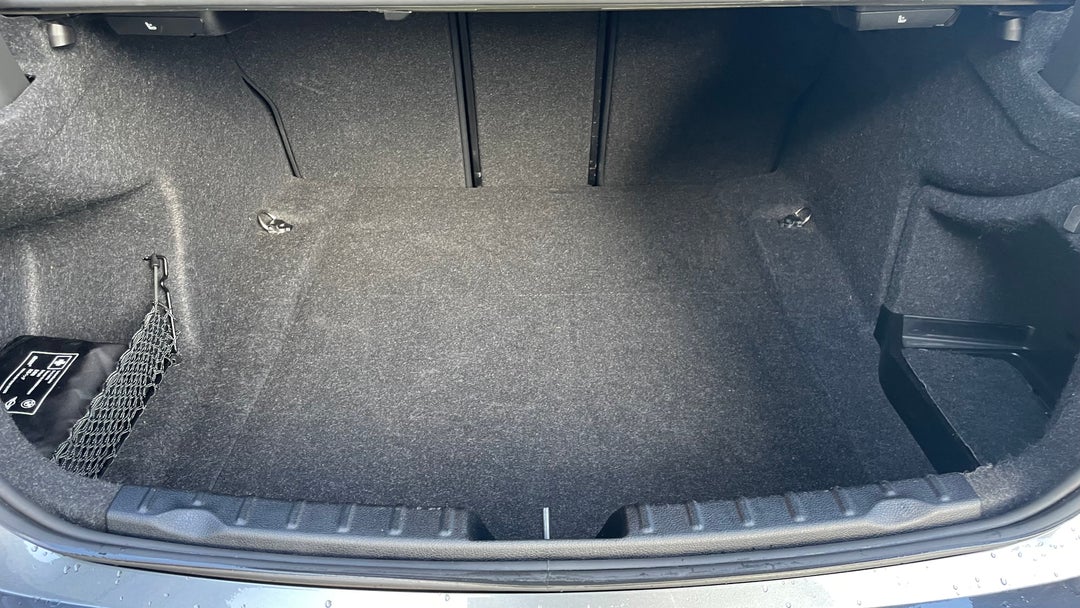 2018 BMW 3 30i M Sport, Automatic, 101851 km, Boot Inside View