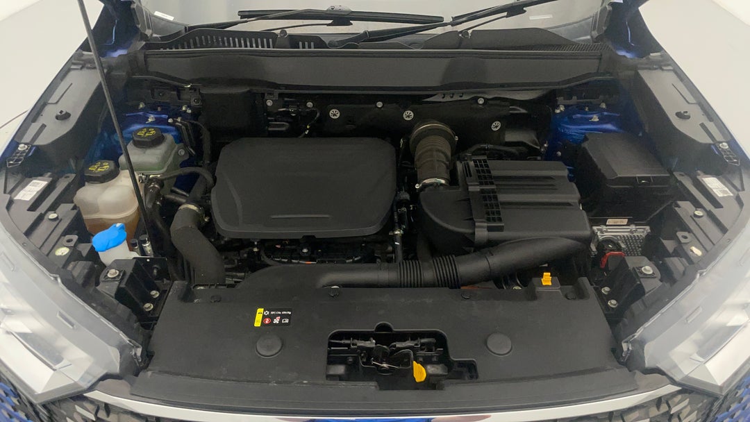 Open Bonnet (Engine)