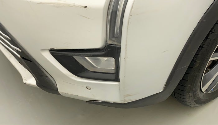 2019 Mahindra XUV300 W8 (O) 1.2 PETROL, Petrol, Manual, 75,927 km, Front bumper - Minor scratches